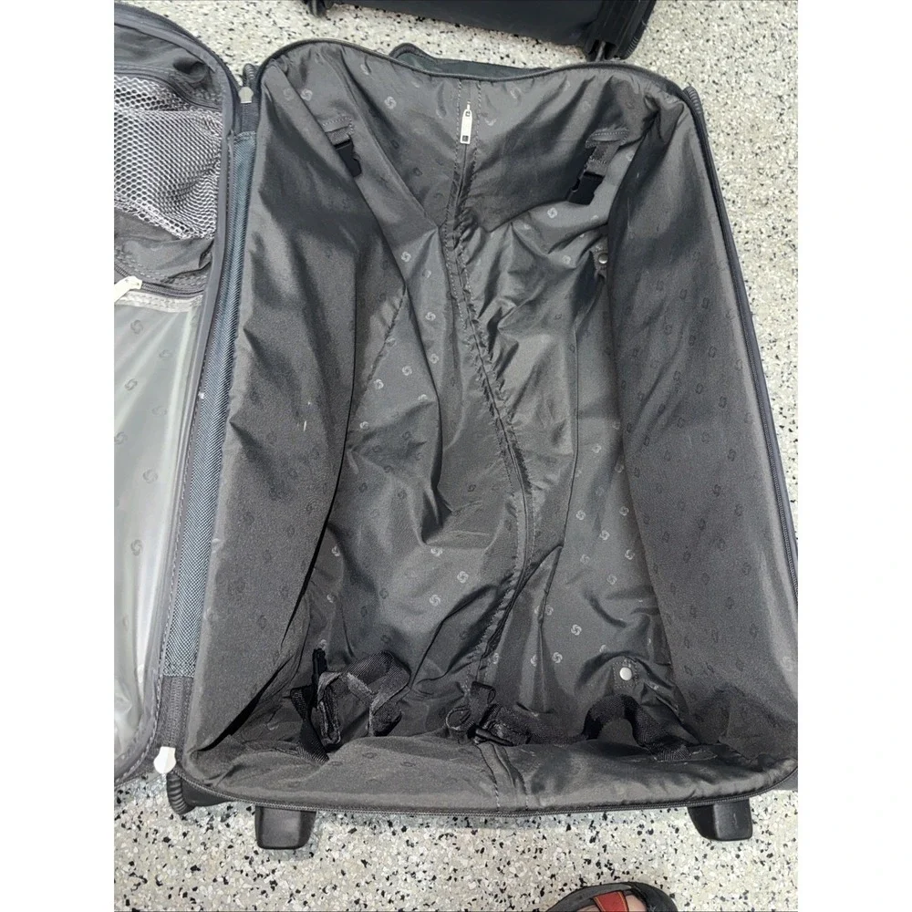 Samsonite Luggage 2 Pack Bundle Suitcase Gray Softside Wheeled 28x18x12 NICE!